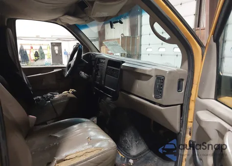 2004 Chevrolet Express from USA, damaged, VIN 1GNFG15X341112316